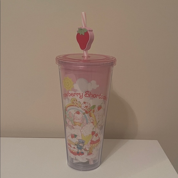 Strawberry Shortcake Pink Tumbler with Straw 24 oz. - Picture 6 of 8